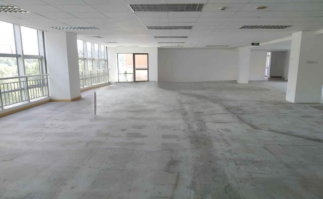 上海浦东软件园郭守敬园 482m²办公室 3.3元/m²/天 精品装修