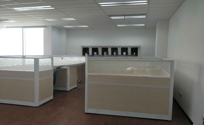 矽岸国际 75m²办公室 3.8元/m²/天 精品装修