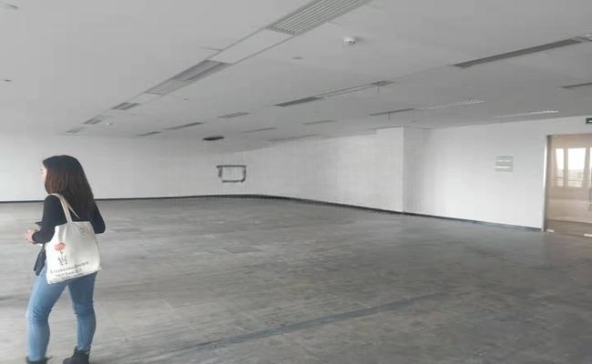 长泰广场写字楼 500m²办公室 5.31元/m²/天 简单装修