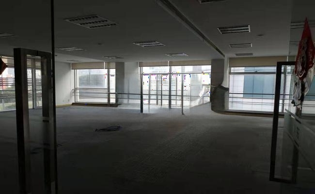 景瑞张江中心 135m²办公室 4.8元/m²/天 精品装修